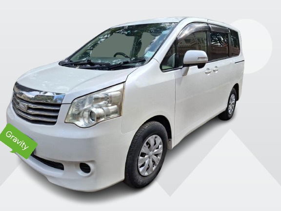 Toyota Noah Vox (Van) - view 5