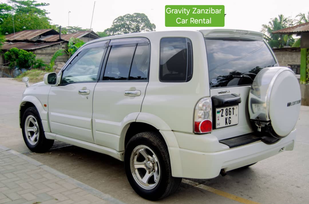 Suzuki Grand Vitara - view 2