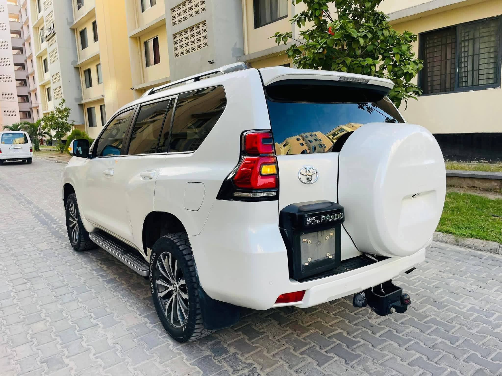 Prado j130 Toyota - view 4